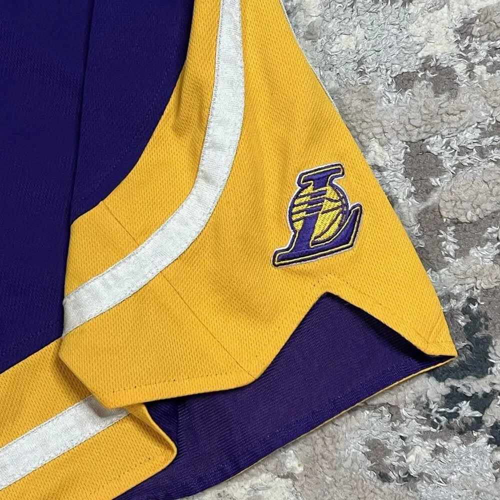 Los Angeles Lakers Basketball Shorts Men's Size Small NBA Adidas Vintage Playoff
